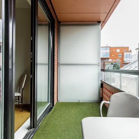 Dreamstay - Trendy Rotermann Quarter With Balcony Tallin